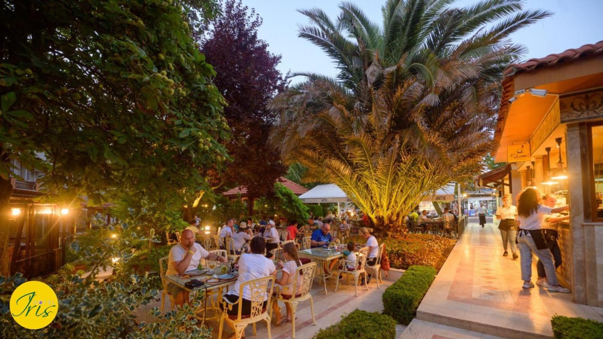 Complex Hotelier Iris-Mimoza Jupiter Exterior foto