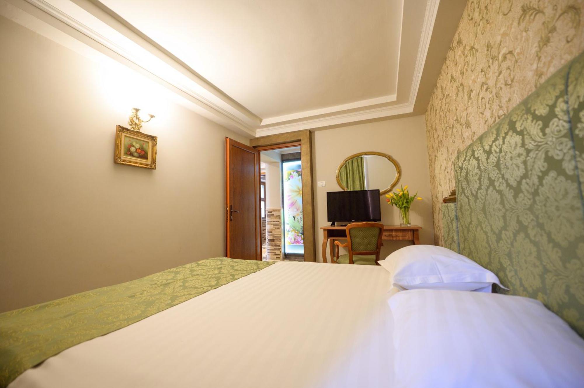 Complex Hotelier Iris-Mimoza Jupiter Exterior foto