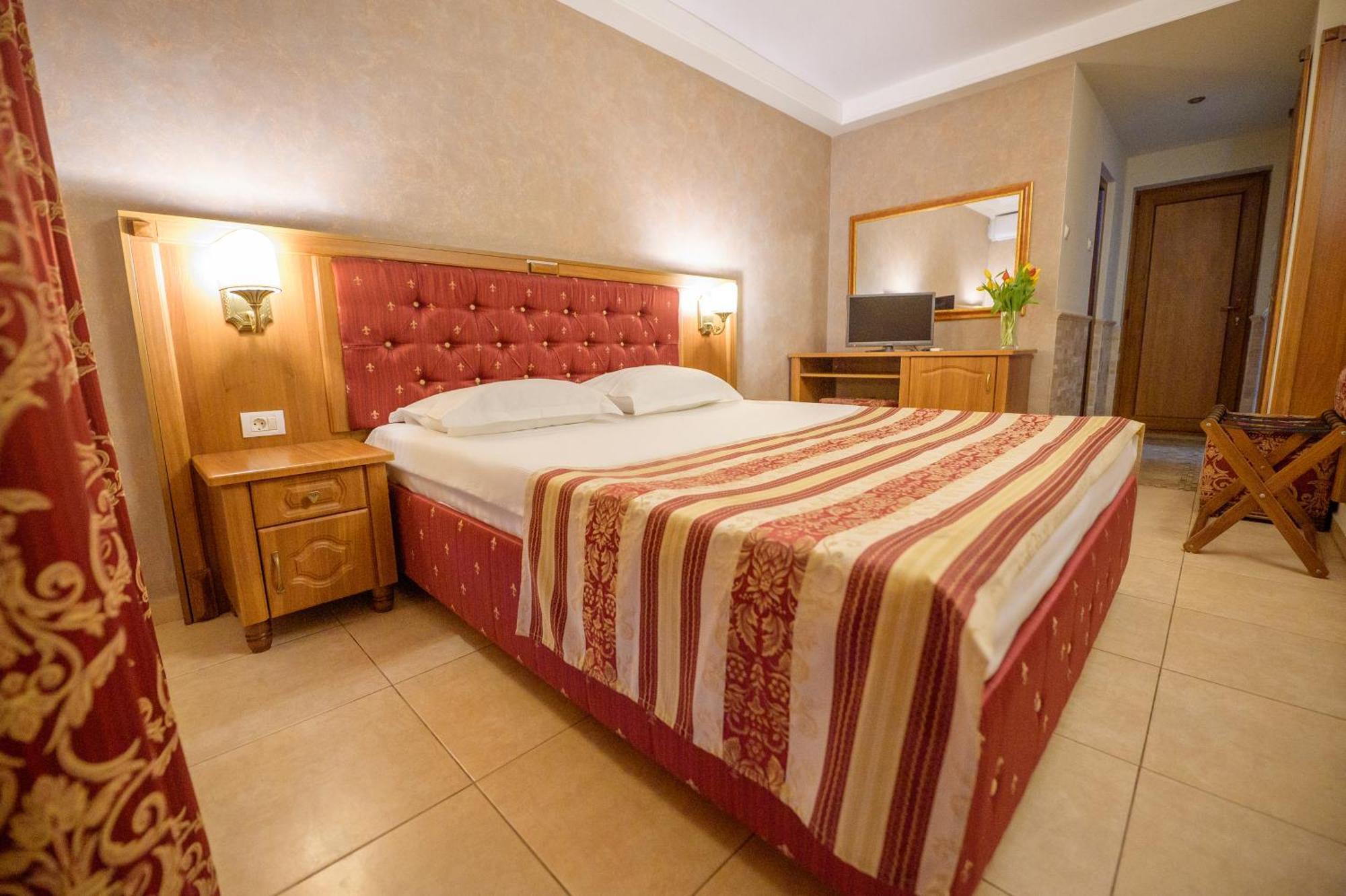 Complex Hotelier Iris-Mimoza Jupiter Exterior foto